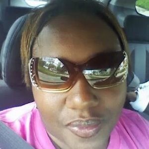 Meet your Posher, Renata